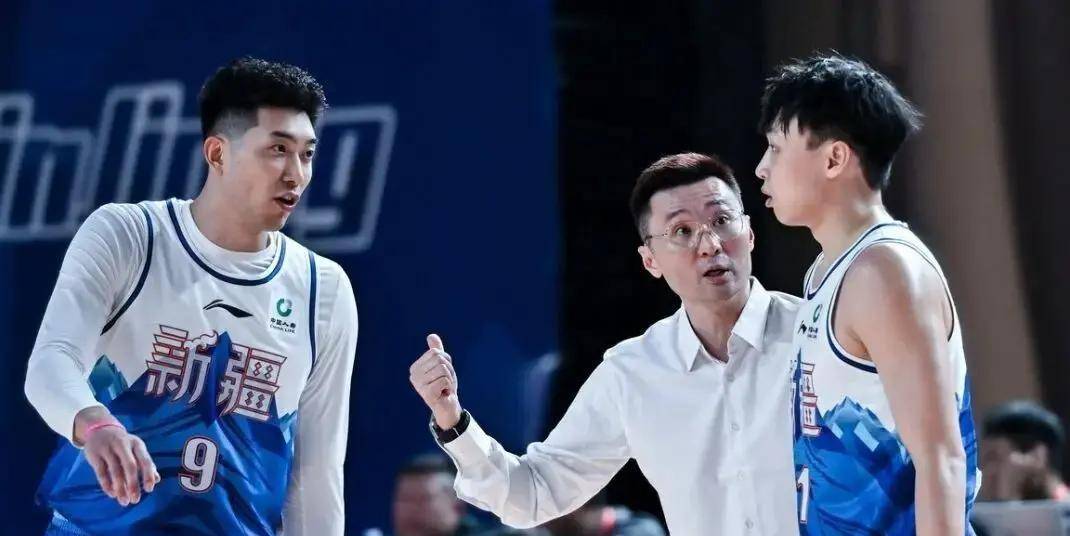 新疆队险胜掘金,周琦扛起全队 新疆队险胜掘金,周琦扛起全队